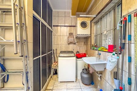 Casa à venda com 110m², 2 quartos e 1 vagaÁrea de Serviço