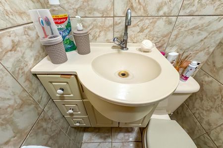 Casa à venda com 110m², 2 quartos e 1 vagaBanheiro