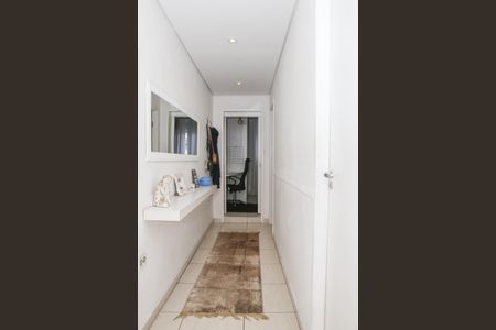 Casa à venda com 160m², 3 quartos e 2 vagasCorredor