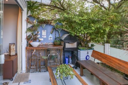 Casa à venda com 160m², 3 quartos e 2 vagasVaranda Gourmet