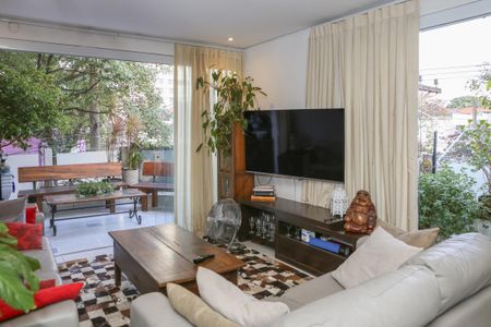 Casa à venda com 160m², 3 quartos e 2 vagasSala