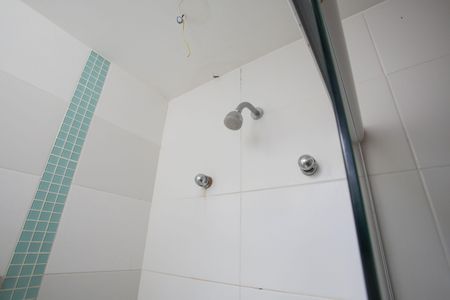 Casa de condomínio à venda com 174m², 4 quartos e 2 vagasBanheiro da Suíte 1