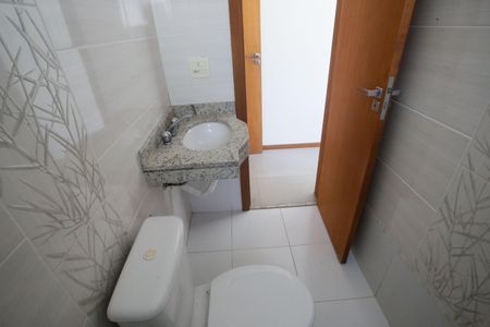 Casa de condomínio à venda com 174m², 4 quartos e 2 vagasBanheiro da Suíte 2