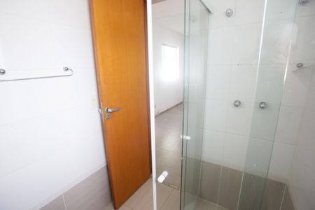 Casa de condomínio à venda com 174m², 4 quartos e 2 vagasBanheiro da Suíte 3