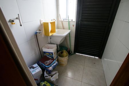 Casa de condomínio à venda com 174m², 4 quartos e 2 vagasÁrea de Serviço
