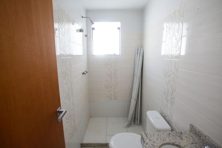 Casa de condomínio à venda com 174m², 4 quartos e 2 vagasBanheiro da Suíte 2