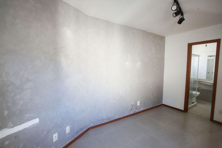 Casa de condomínio à venda com 174m², 4 quartos e 2 vagasSuíte 3