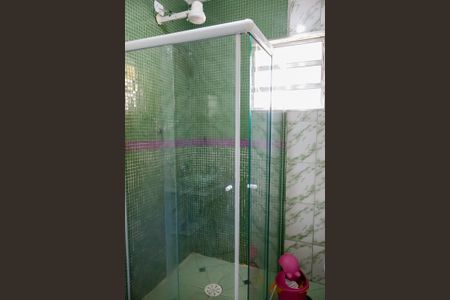 Casa à venda com 120m², 4 quartos e 2 vagas Casa à venda com 120m², 4 quartos e 2 vagasBanheiro