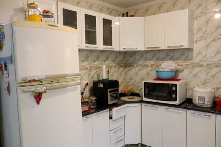 Casa à venda com 120m², 4 quartos e 2 vagas Casa à venda com 120m², 4 quartos e 2 vagasCozinha