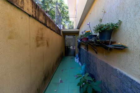 Casa para alugar com 158m², 4 quartos e 2 vagas Casa para alugar com 158m², 4 quartos e 2 vagasCorredor externo