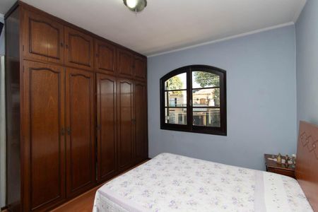 Casa para alugar com 158m², 4 quartos e 2 vagas Casa para alugar com 158m², 4 quartos e 2 vagasQuarto 1