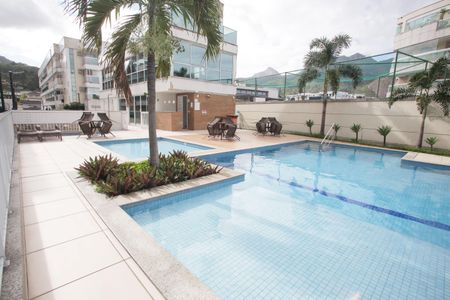 Apartamento à venda com 160m², 3 quartos e 2 vagasÁrea comum - Piscina