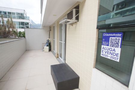 Apartamento à venda com 160m², 3 quartos e 2 vagasPlaquinha