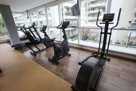 Apartamento à venda com 160m², 3 quartos e 2 vagasÁrea comum - Academia