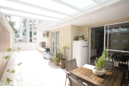 Apartamento à venda com 160m², 3 quartos e 2 vagasÁrea de Serviço