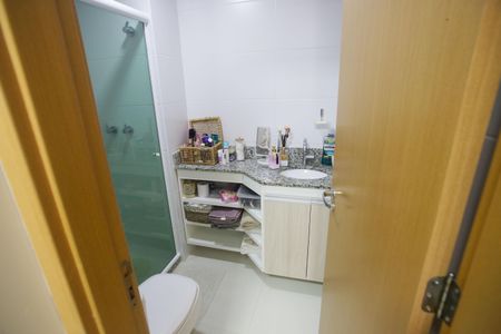 Apartamento à venda com 160m², 3 quartos e 2 vagasBanheiro do Quarto 2