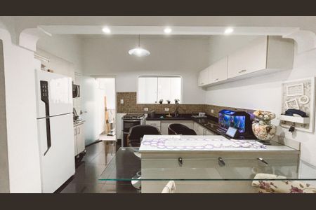 Apartamento à venda com 69m², 2 quartos e sem vaga Apartamento à venda com 69m², 2 quartos e sem vagaCozinha