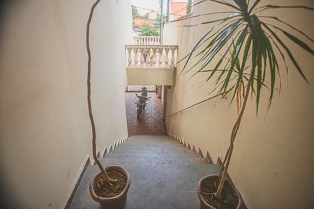 Casa à venda com 135m², 3 quartos e 2 vagasEscadas