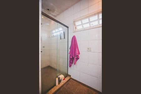 Casa à venda com 135m², 3 quartos e 2 vagasBanheiro