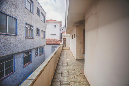 Casa à venda com 135m², 3 quartos e 2 vagasVaranda Corredor - Quartos