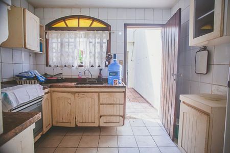 Casa à venda com 135m², 3 quartos e 2 vagasCozinha