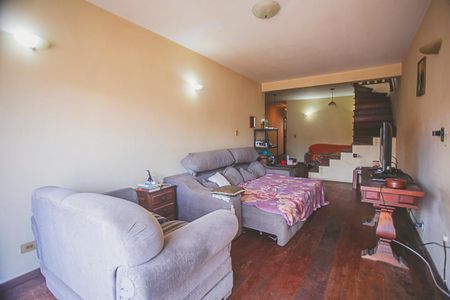 Casa à venda com 135m², 3 quartos e 2 vagasSala de Estar