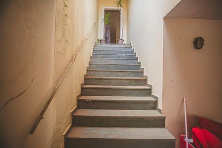 Casa à venda com 135m², 3 quartos e 2 vagasEscadas