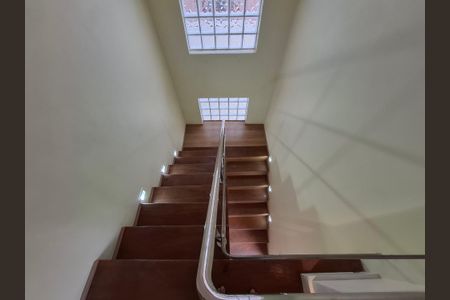 Casa à venda com 340m², 7 quartos e 1 vagaEscadas