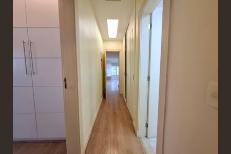 Casa à venda com 340m², 7 quartos e 1 vagaCorredor
