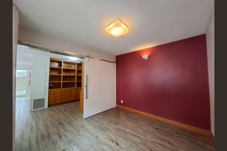 Casa à venda com 340m², 7 quartos e 1 vagaQuarto 2