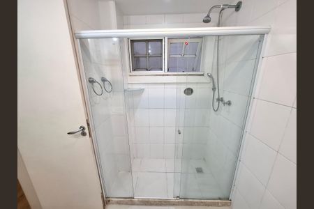 Casa à venda com 340m², 7 quartos e 1 vagaBanheiro 2