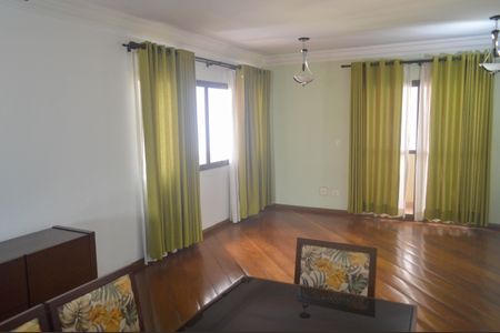 Apartamento à venda com 130m², 3 quartos e 2 vagasSala