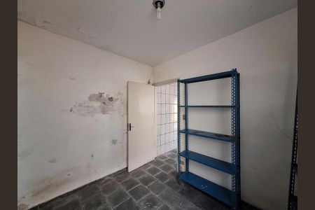 Casa à venda com 900m², 4 quartos e 4 vagasQuarto de Serviço