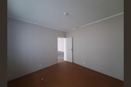 Casa à venda com 900m², 4 quartos e 4 vagasEscritório
