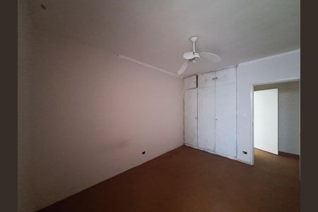 Casa à venda com 900m², 4 quartos e 4 vagasQuarto 4
