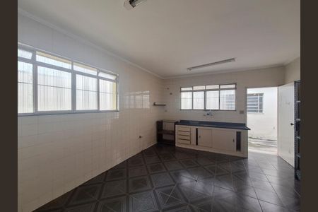 Casa à venda com 900m², 4 quartos e 4 vagasCozinha