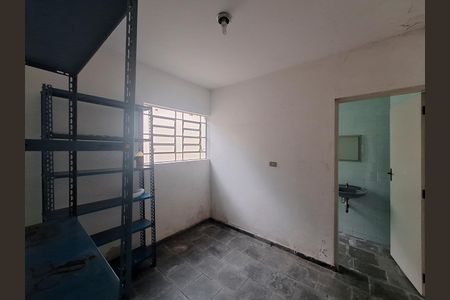 Casa à venda com 900m², 4 quartos e 4 vagasQuarto de Serviço
