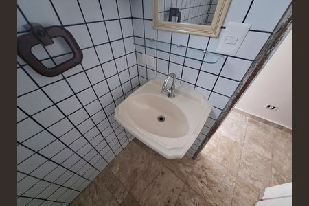 Casa à venda com 900m², 4 quartos e 4 vagasBanheiro Quarto 3