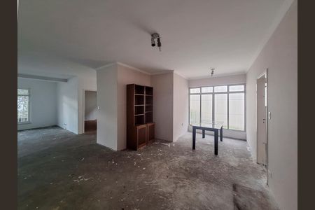 Casa à venda com 900m², 4 quartos e 4 vagasSala de Jantar