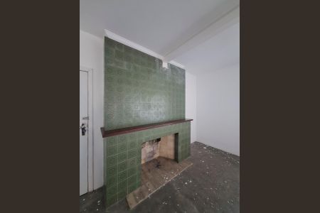 Casa à venda com 900m², 4 quartos e 4 vagasSala