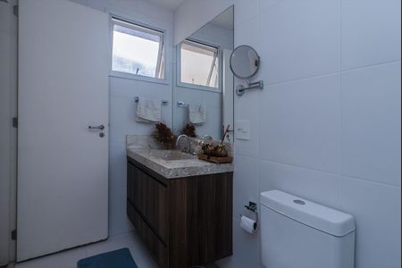Apartamento à venda com 111m², 2 quartos e 2 vagas Apartamento à venda com 111m², 2 quartos e 2 vagasBanheiro Suíte 1