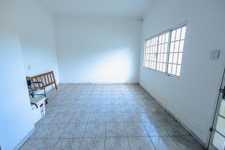 Casa à venda com 500m², 3 quartos e 2 vagasSala