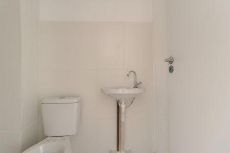 Apartamento à venda com 42m², 2 quartos e 1 vaga Apartamento à venda com 42m², 2 quartos e 1 vagaBanheiro
