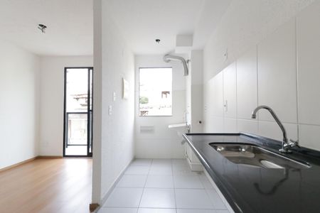 Apartamento à venda com 42m², 2 quartos e 1 vaga Apartamento à venda com 42m², 2 quartos e 1 vagaCozinha e Área de Serviço