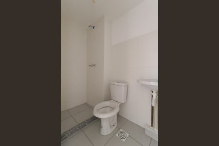 Apartamento à venda com 42m², 2 quartos e 1 vaga Apartamento à venda com 42m², 2 quartos e 1 vagaBanheiro