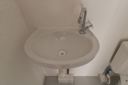 Apartamento à venda com 42m², 2 quartos e 1 vaga Apartamento à venda com 42m², 2 quartos e 1 vagaBanheiro