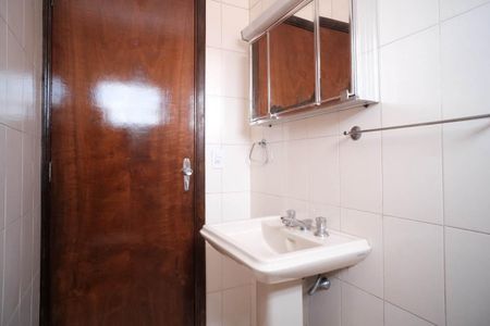 Casa à venda com 145m², 3 quartos e 2 vagasBanheiro