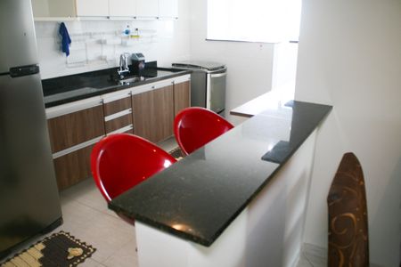 Apartamento para alugar com 73m², 2 quartos e 1 vagaCozinha