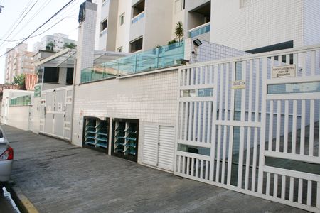 Apartamento para alugar com 73m², 2 quartos e 1 vagaFachada e portaria