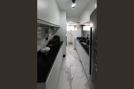 Apartamento à venda com 64m², 2 quartos e 2 vagasCozinha